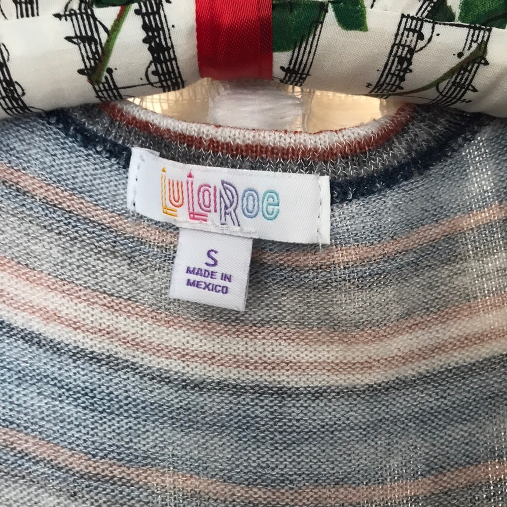 Lularoe Sarah - Picture 3 of 4